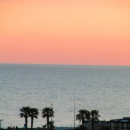 Delizioso Vista Mare E Pineta Appartement *